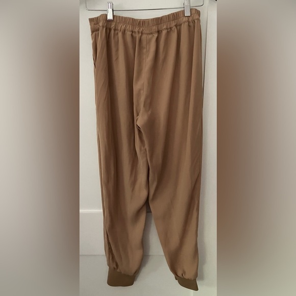 Vero Moda Aware Tan Trousers lightweight summer fabric - Picture 16 of 16
